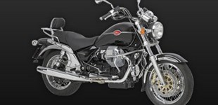 Moto Guzzi California Classic 2010 vs Triumph Bonneville 2009