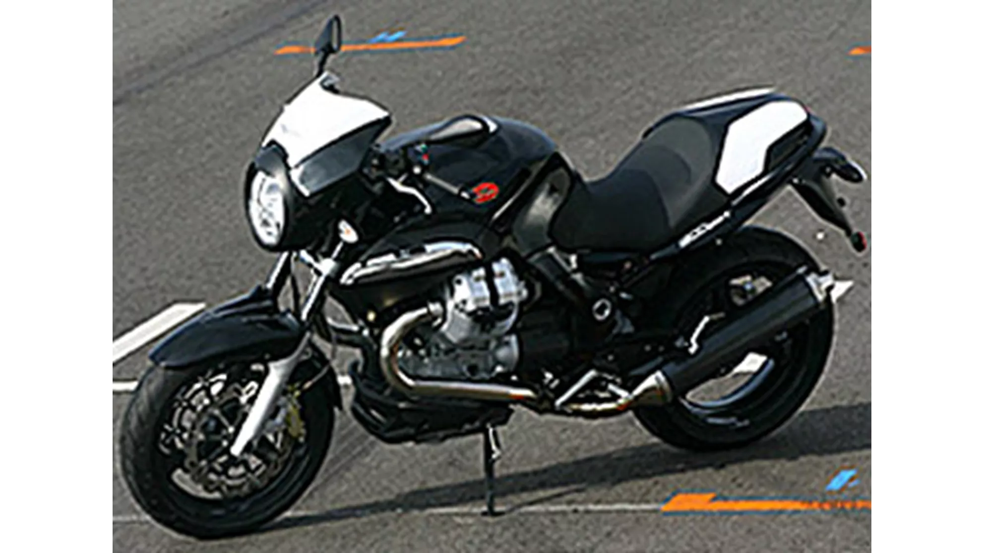 Moto Guzzi 1200 Sport - Image 2 Moto Guzzi 1200 Sport - Image 2