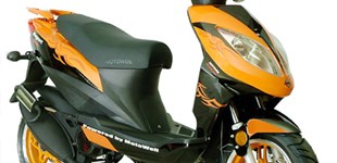 TGB Bull&t 50 2012 vs Motowell Magnet Sport 2010