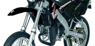 Motorhispania RYZ Cross 2010 vs Peugeot XPS Supermoto 50 2010