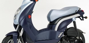 Honda NSC Vision 110 2023 vs Peugeot Ludix 50 Trend 2010