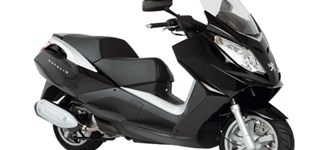 Peugeot Satelis 250 Premium 2010 vs Peugeot Satelis 400 Urban 2010