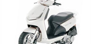 Peugeot Vivacity 125cc 2012 vs Peugeot Vivacity 125cc 2010