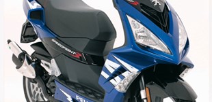 Peugeot Speedfight 3 50 RS Wasser 2010 vs Peugeot Speedfight 3 50 2T AC 2010