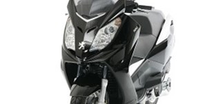 Peugeot Satelis 400 Premium 2010 vs Piaggio X-EVO 400 2009