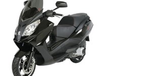 Peugeot Satelis 400 RS Premium 2010 vs Peugeot Satelis 400 Premium 2013