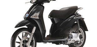 Piaggio Carnaby 125 2009 vs Piaggio Liberty 125ie 3V 2010