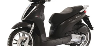 Piaggio Carnaby 300 i.e. Cruiser 2010 vs Aprilia SR-Max 300ie 2018