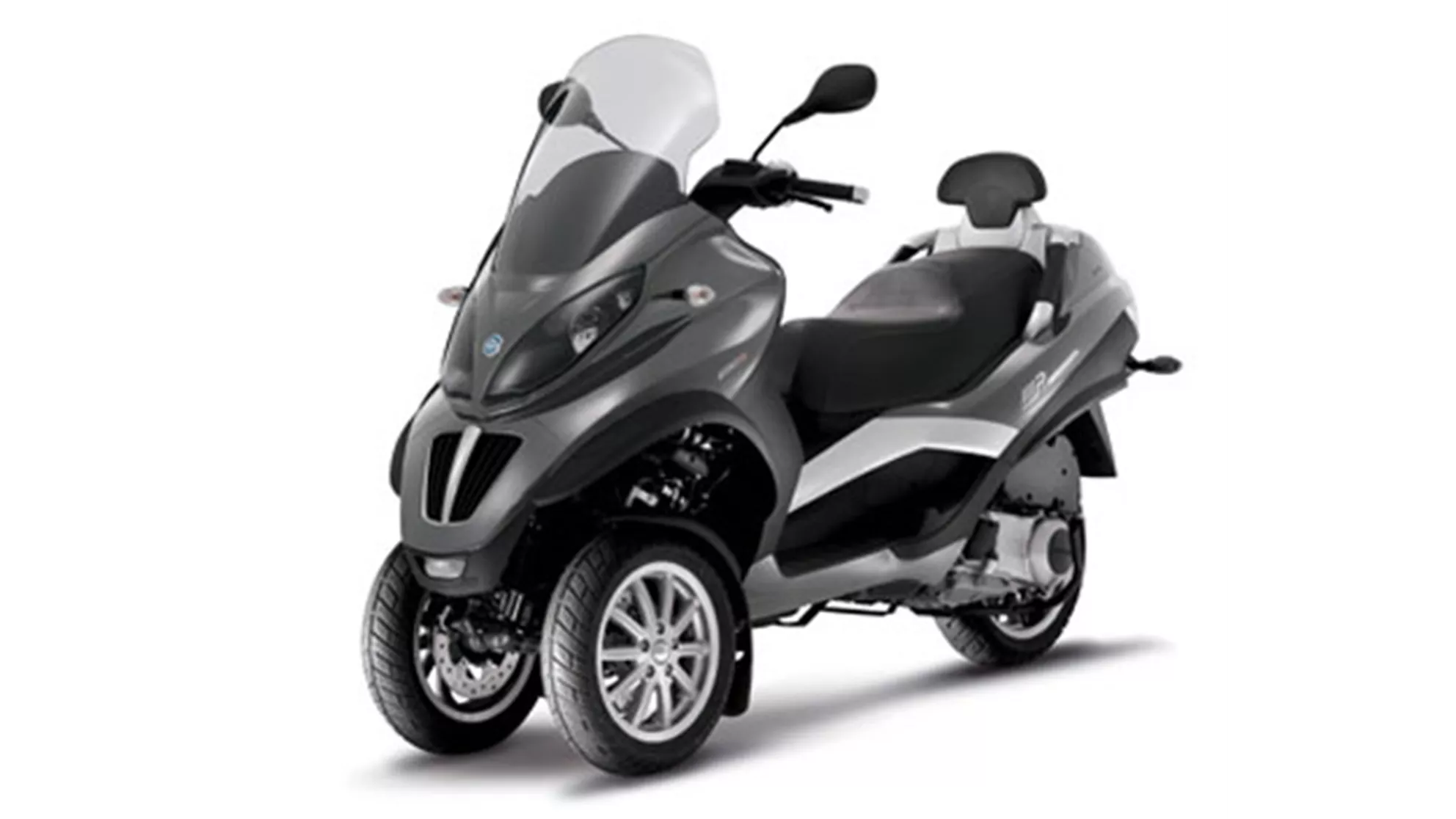 Piaggio MP3 LT 250 - Image 2 Piaggio MP3 LT 250 - Image 2