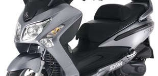 Yamaha X-Max 250 2010 vs Sym GTS 250i 2010