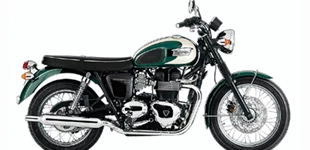 Triumph Trident 660 2023 vs Triumph Bonneville T100 2010 Triumph Trident 660 2023 vs Triumph Bonneville T100 2010