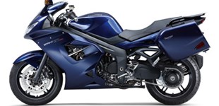 Triumph Sprint GT 2010 vs Triumph Tiger 1050 SE 2011