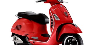 Vespa GTS 300 i.e. Super 2010 vs Honda X-ADV 2023