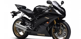 Yamaha R1 2023 vs Yamaha YZF-R6 2010 Yamaha R1 2023 vs Yamaha YZF-R6 2010