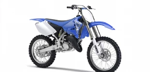 Yamaha YZ 125 LC 2014 vs Yamaha YZ 125 LC 2010 Yamaha YZ 125 LC 2014 vs Yamaha YZ 125 LC 2010
