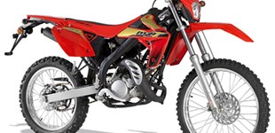 Rieju MRT Europa SM 50 2019 vs Rieju MRT Racing 50 2010