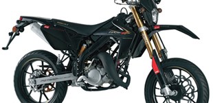 Beta RR 50 Motard Sport 2022 vs Rieju MRT SM Pro 50 2010