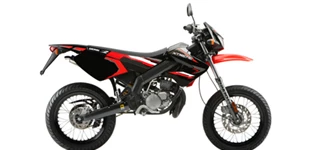 KTM 300 EXC 2013 vs Derbi Senda DRD X-Treme 50 SM 2010 KTM 300 EXC 2013 vs Derbi Senda DRD X-Treme 50 SM 2010