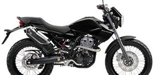 Brixton BX 125 SK8 2019 vs Derbi Mulhacen 125 2010