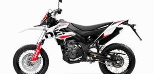 Derbi Senda DRD 125 R 2010 vs Derbi Senda DRD 125 R 2010