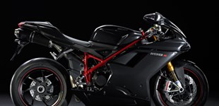 Ducati 1198 S 2010 vs MV Agusta F4 1000 RR 2011