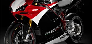Ducati 1198 S Corse 2010 vs MV Agusta F4 1000 RR 2011