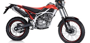 Rieju Tango 125 2020 vs Beta Urban 200 Special 2010