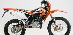 Beta RR 50 Racing 2023 vs Motorhispania RYZ Enduro Pro Racing 2010