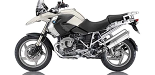 BMW R 1200 GS 2010 vs Suzuki Burgman 650 Executive 2020 BMW R 1200 GS 2010 vs Suzuki Burgman 650 Executive 2020