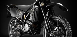 SWM RS 500 R 2016 vs GASGAS Halley 450 R 2010