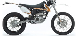 Peugeot Django 125 ABS 2023 vs Scorpa T-Ride 125-4T 2010