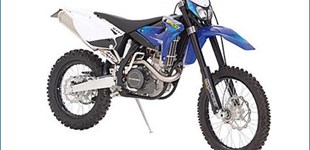 Beta RR 125 4T LC Enduro 2023 vs Sherco 4.5 4T Enduro 2010