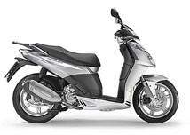 Aprilia Sportcity 300 Cube 2010 vs Derbi Rambla 250 2009