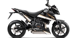 KTM 690 Duke 2011 vs Kawasaki Z650 2021