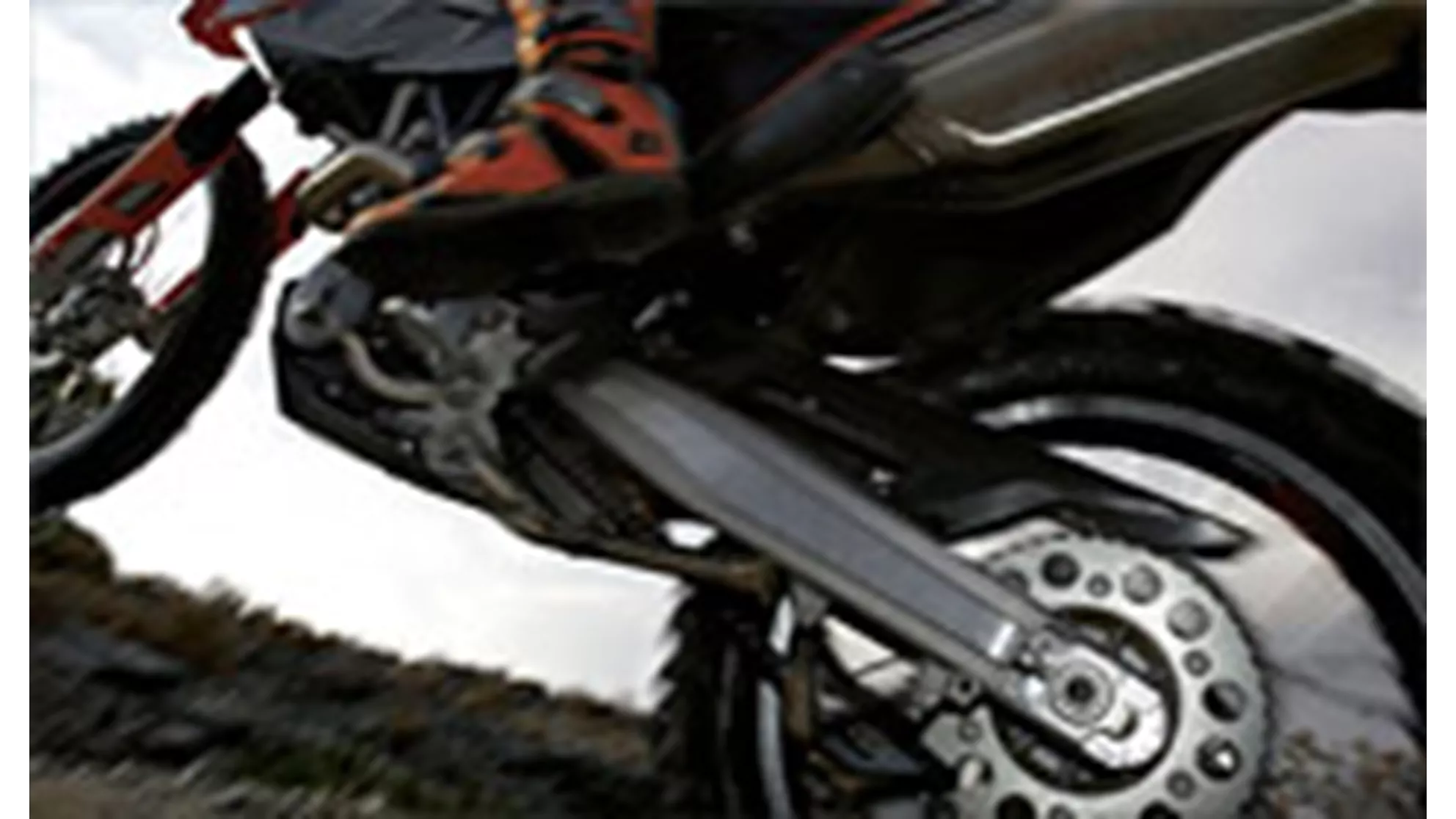 KTM 690 Enduro R - Image 1 KTM 690 Enduro R - Image 1