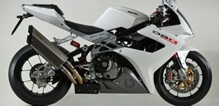 Bimota DB 8 2011 vs Benelli Tornado TRE 1130 2010