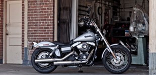 Harley-Davidson Dyna Street Bob FXDB 2011 vs Harley-Davidson Softail Blackline FXS 2013