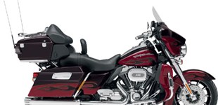 Harley-Davidson Touring Electra Glide Ultra Limited FLHTK 2011 vs Harley-Davidson CVO FLHTCUSE Ultra Classic Electra Glide 2011