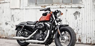 Harley-Davidson Sportster XL 883 N Iron 2012 vs Harley-Davidson Sportster XL 1200X Forty-Eight 2011
