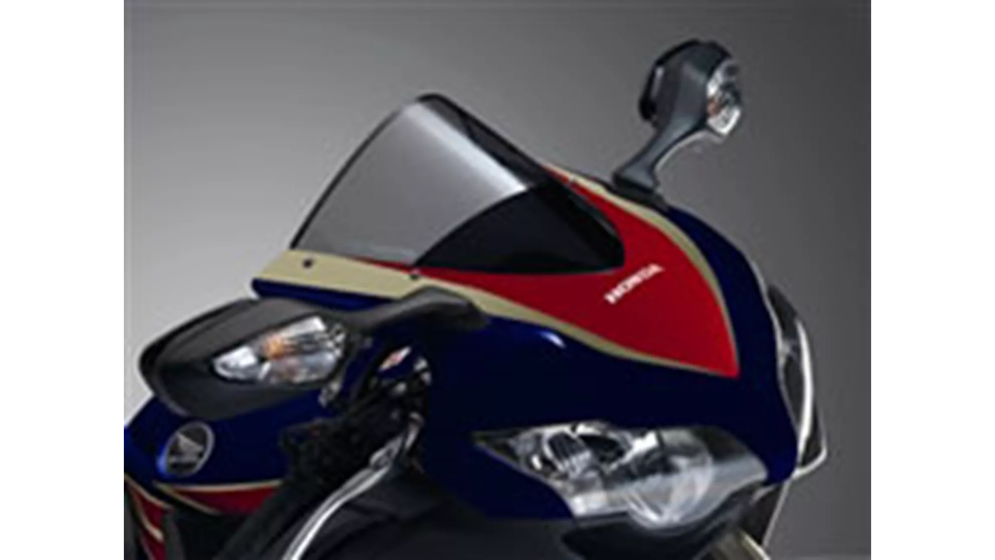 Honda CBR1000RR Fireblade - Image 2 Honda CBR1000RR Fireblade - Image 2