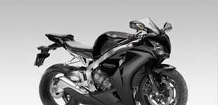 Honda CBR1000RR Fireblade 2011 vs Kawasaki Ninja ZX-10R 2011