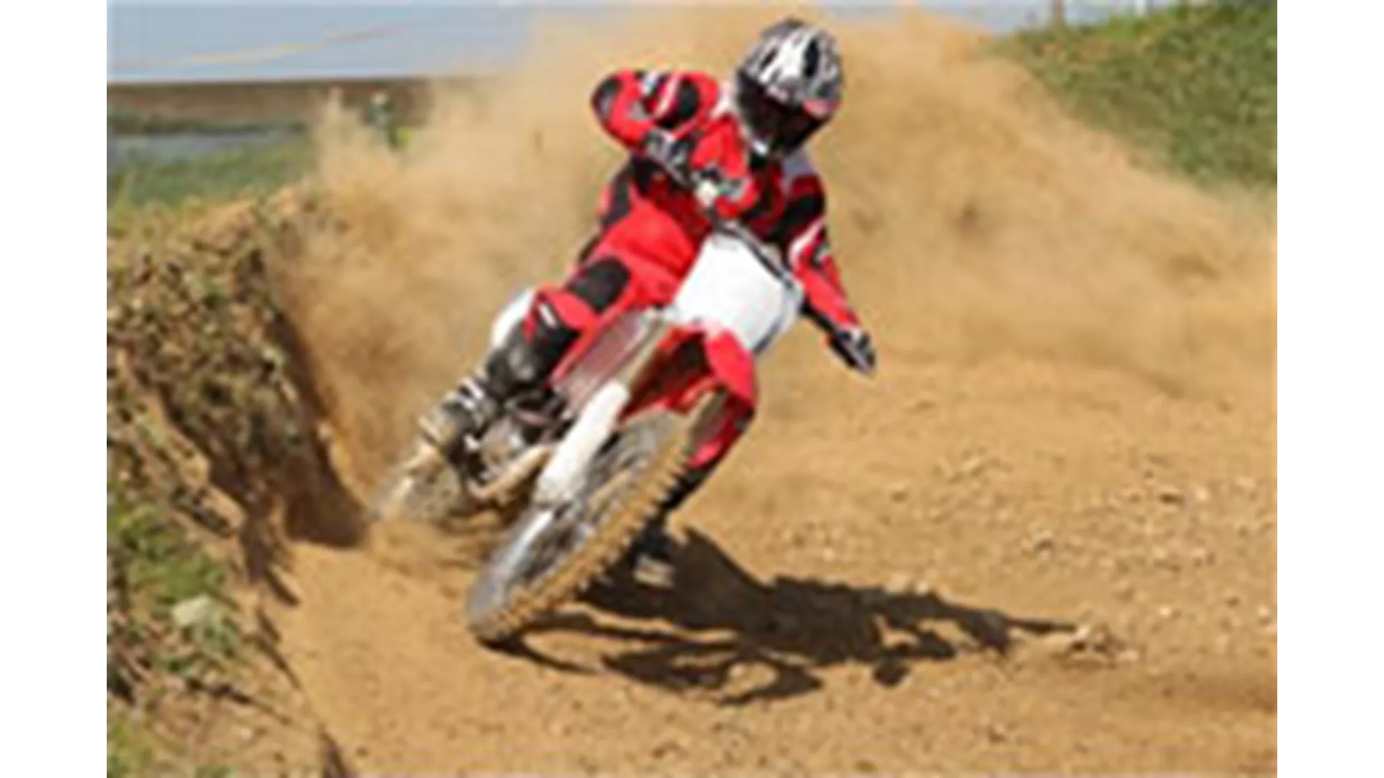 Honda CRF250R - Image 1 Honda CRF250R - Image 1