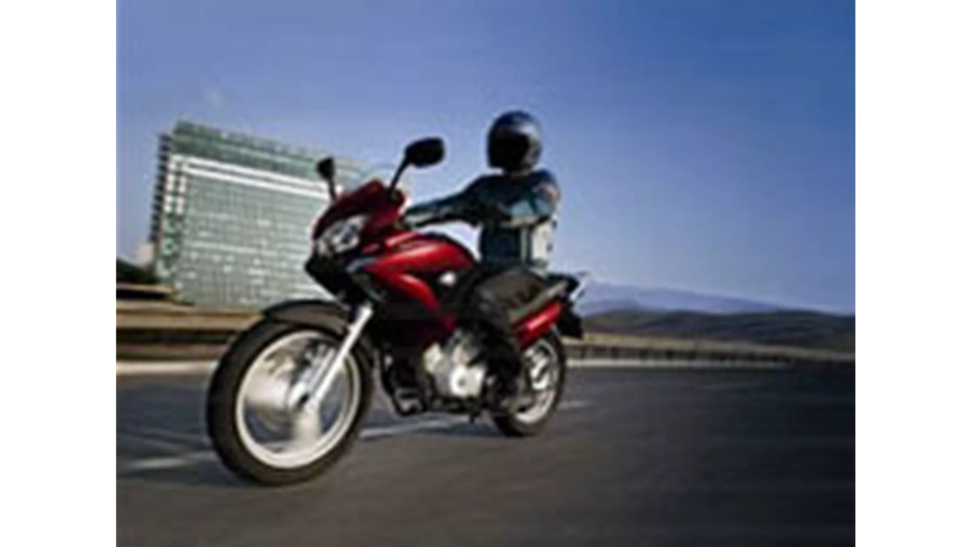 Honda XL 125 V Varadero - Image 3 Honda XL 125 V Varadero - Image 3