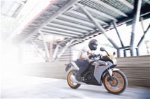 Honda CBR 125 R 2011 - Bild 11 Honda CBR 125 R 2011 - Bild 11