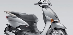 Piaggio New Fly 125 i.e. 3V 2016 vs Honda SCV 100 Lead 2011
