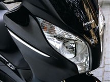 Honda FES 125 S-Wing 2011 - Bild 5