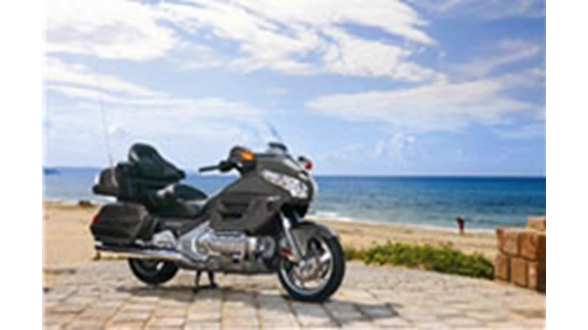 Honda GL 1800 Goldwing - Image 5 Honda GL 1800 Goldwing - Image 5