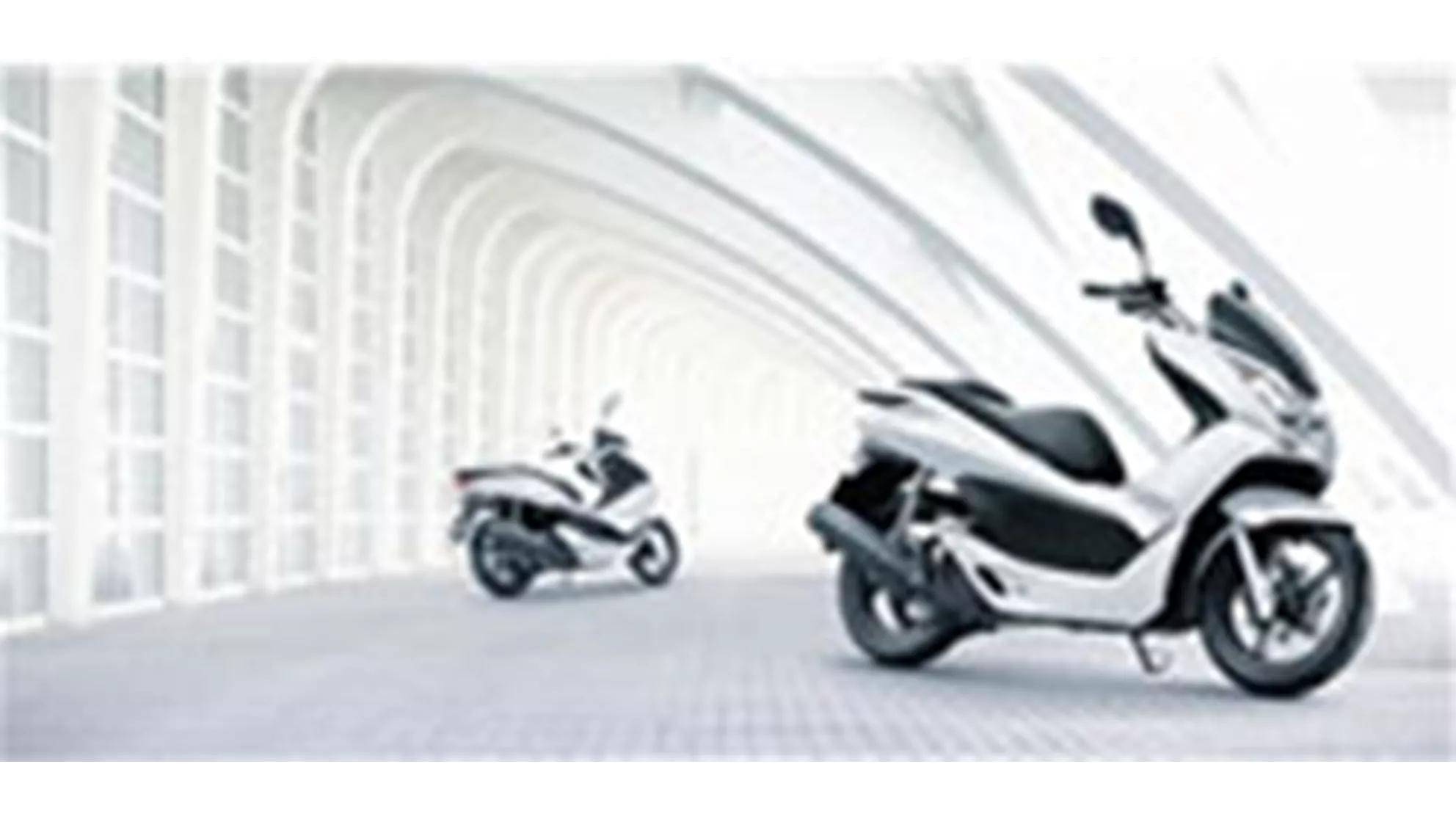 Honda PCX125 - Image 1 Honda PCX125 - Image 1