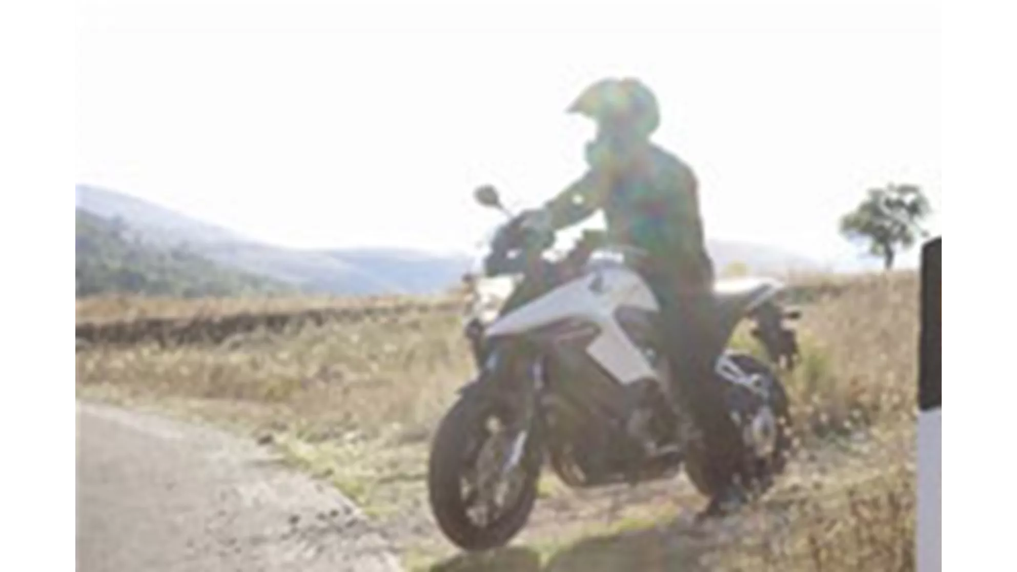 Honda VFR800X Crossrunner 2011 - Obraz 2 Honda VFR800X Crossrunner 2011 - Obraz 2