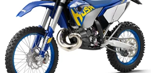 Husaberg TE 300 2011 vs Beta RR 200 2T 2020 Husaberg TE 300 2011 vs Beta RR 200 2T 2020